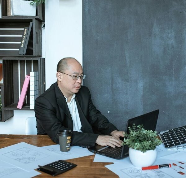 innovative digital online hub